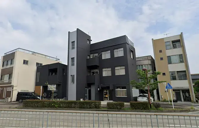 Lysのスタジオ外観