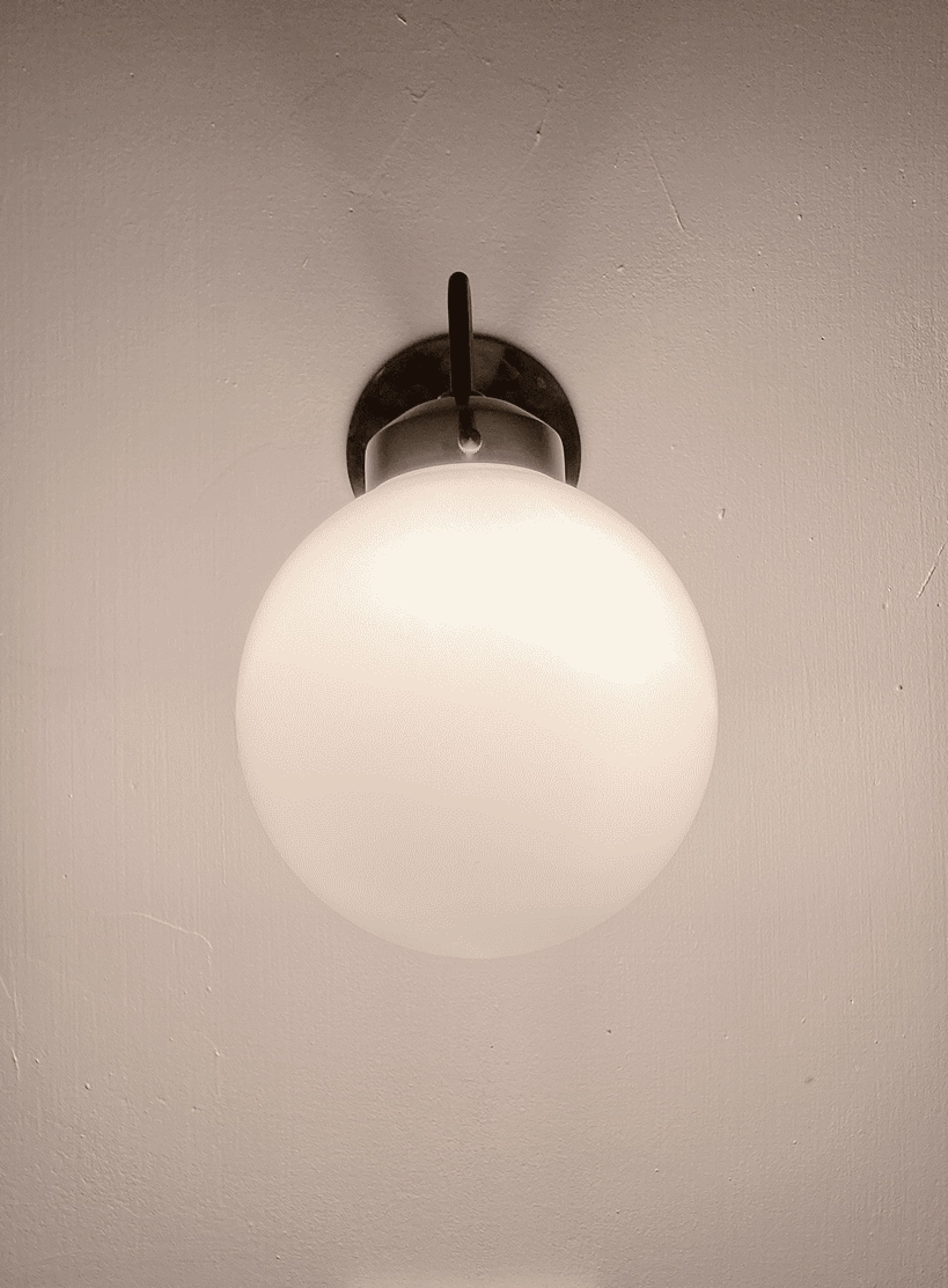 丸い電球の写真